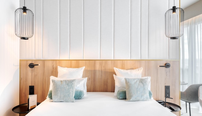 GOLDEN TULIP LYON OUEST TECHLID - Hotel & Spa - Chambres / Logements