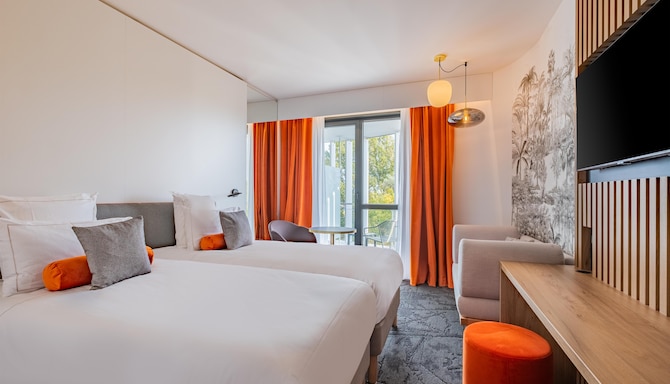 GOLDEN TULIP LYON OUEST TECHLID - Hotel & Spa - Chambres / Logements
