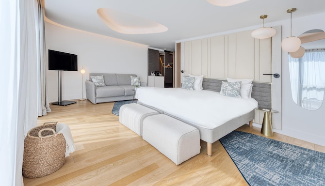 GOLDEN TULIP LYON OUEST TECHLID - Hotel & Spa - Suite
