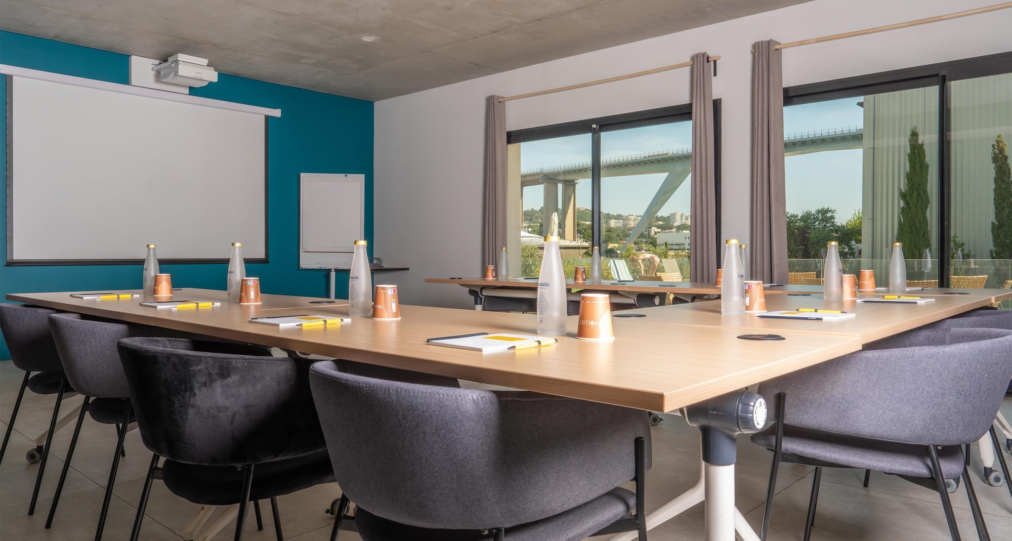 GOLDEN TULIP MARTIGUES – PROVENCE - Salle de réunion