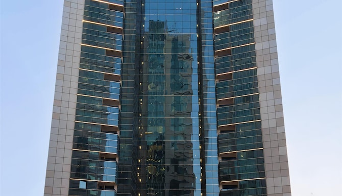 Golden Tulip Media Hotel - Exterior pic