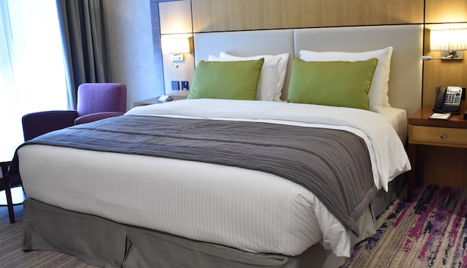 Golden Tulip Media Hotel - Standard