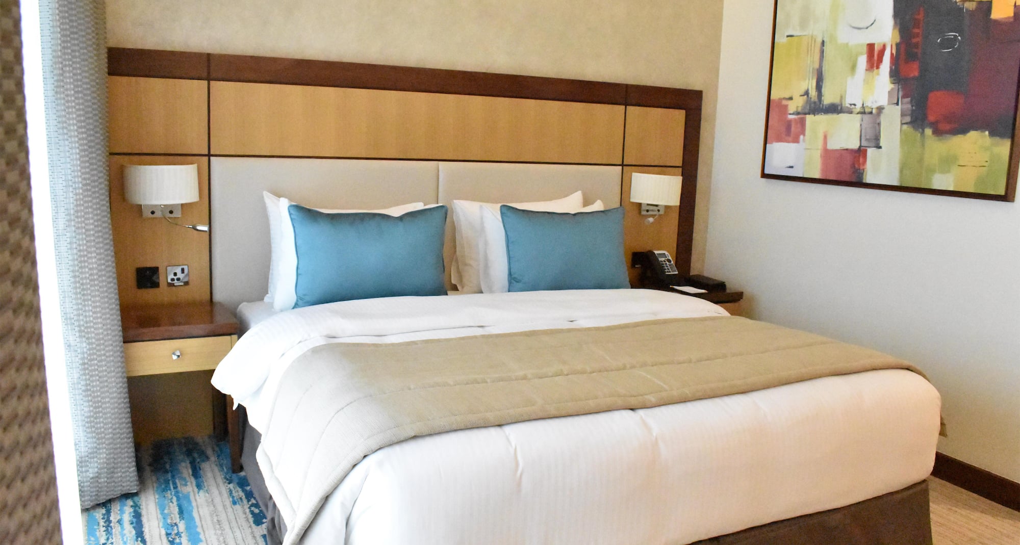 Golden Tulip Media Hotel - Standard