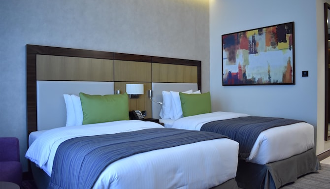 Golden Tulip Media Hotel - Deluxe Twin