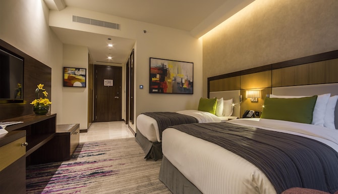 Golden Tulip Media Hotel - Deluxe Twin