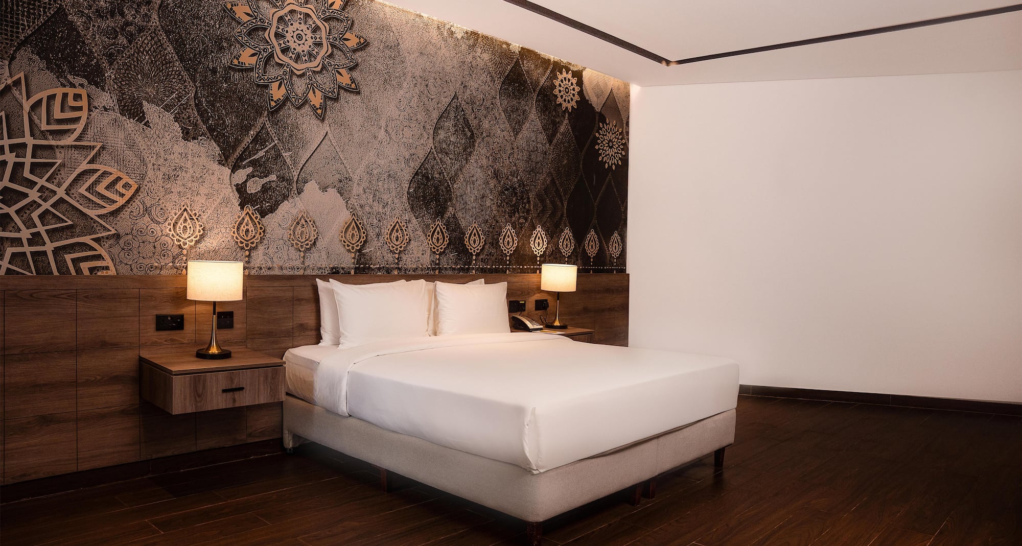 Golden Tulip Muscat The Village - Guest room