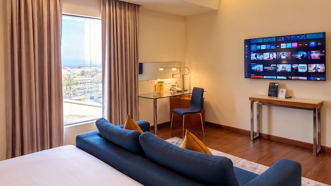 GOLDEN TULIP MUSCAT - Superior Room