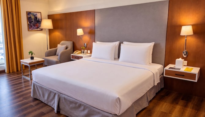 GOLDEN TULIP MUSCAT - Suite Room
