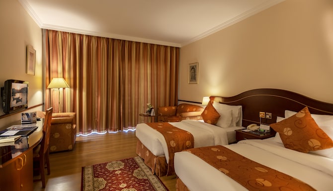 Golden Tulip Nizwa - Chambres / Logements