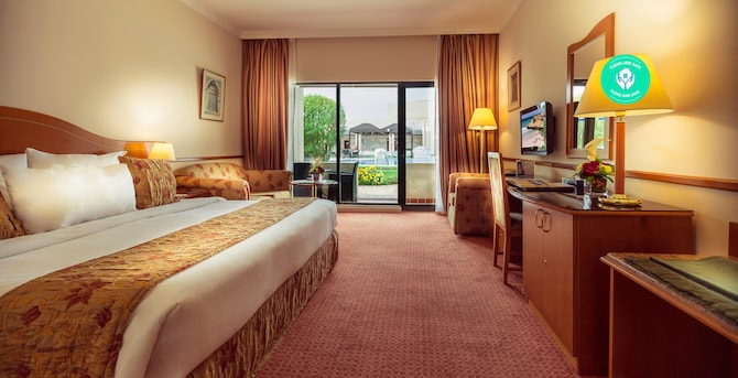 Golden Tulip Nizwa - Pool