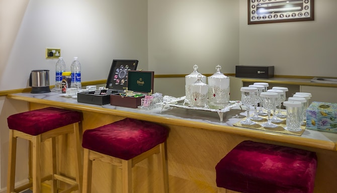 Golden Tulip Nizwa - Cuisine / kitchenette de la suite