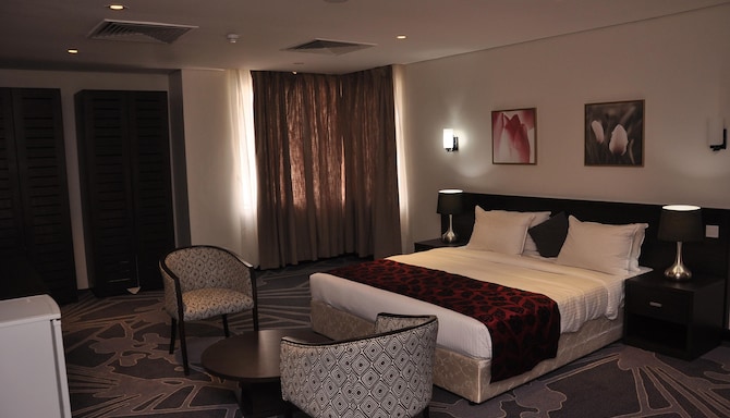 GOLDEN TULIP ONIRU SUITES - SUPERIOR APARTMENT