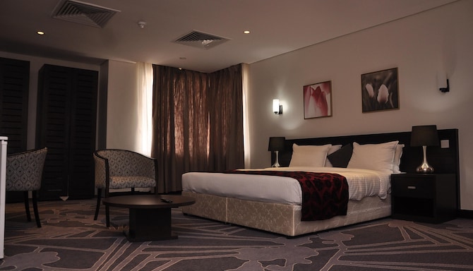 GOLDEN TULIP ONIRU SUITES - SUPERIOR APARTMENT GOLDEN TULIP ONIR