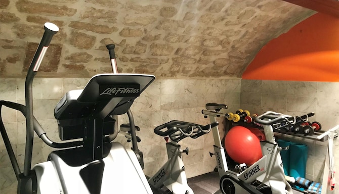 Golden Tulip Opera De Noailles - FITNESS