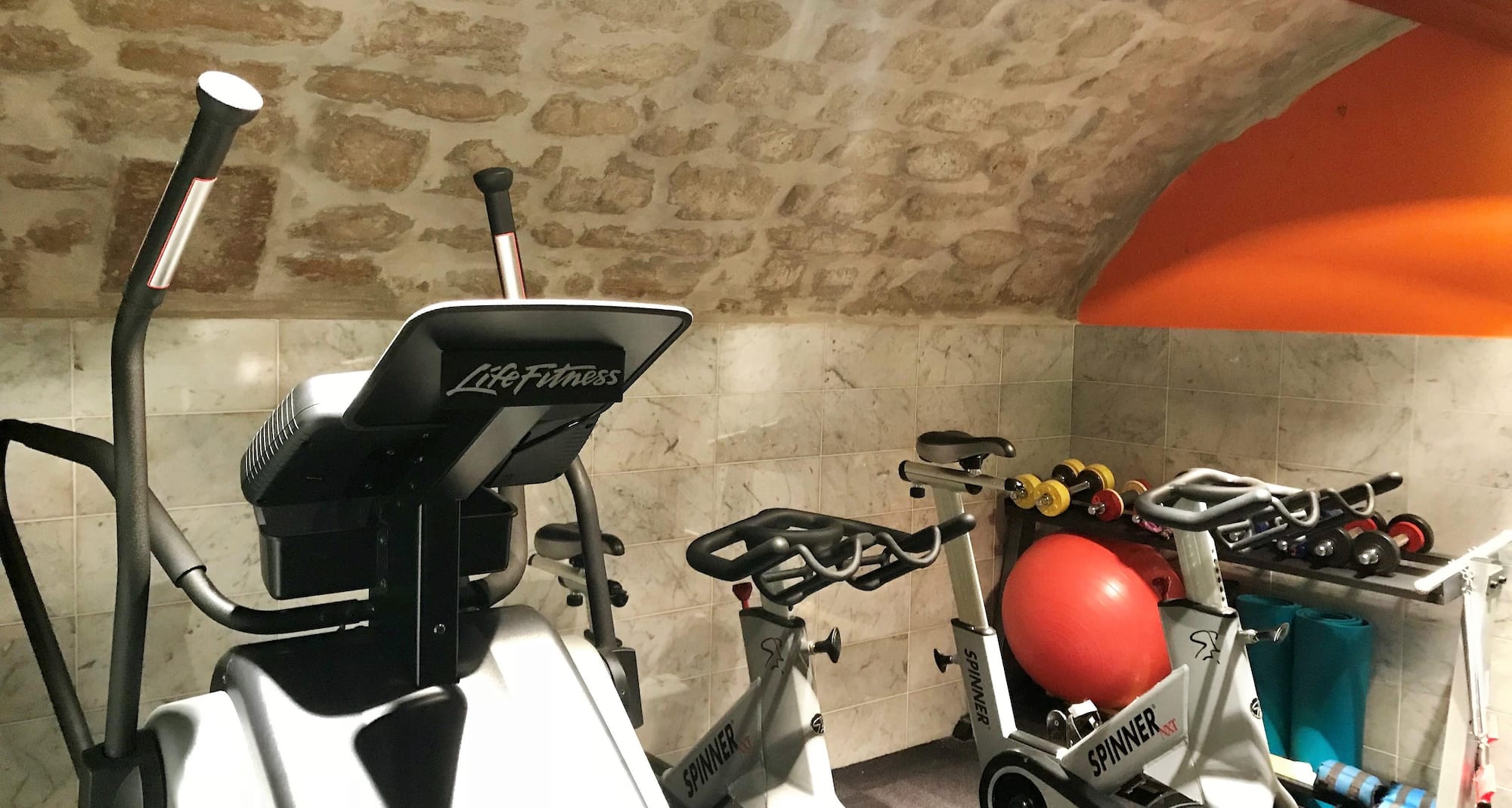 Golden Tulip Opera De Noailles - FITNESS