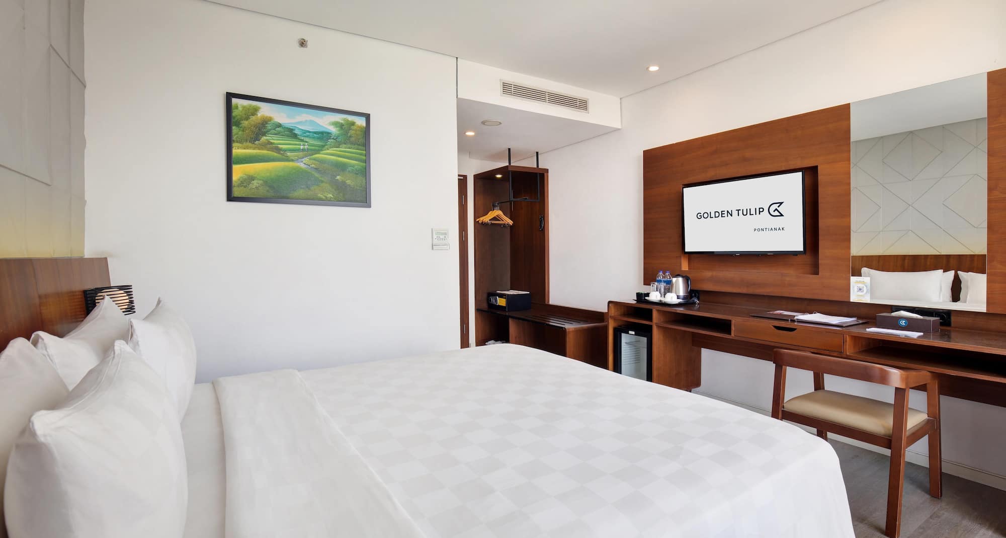 Golden Tulip Pontianak - Superior Queen