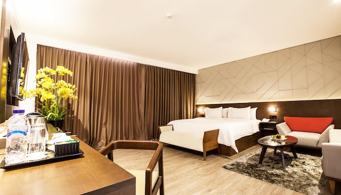 Golden Tulip Pontianak - Junior Suite