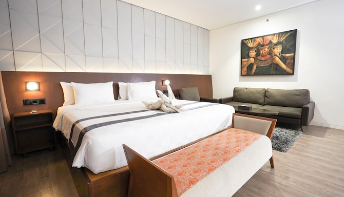 Golden Tulip Pontianak - Junior Suite
