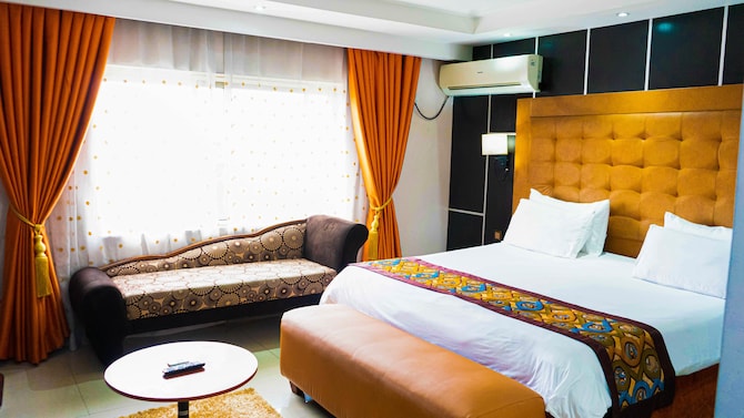 Golden Tulip Port Harcourt - Deluxe Room