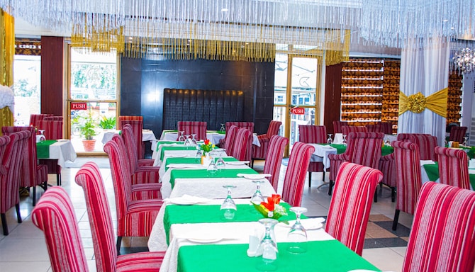 Anioma Restaurant