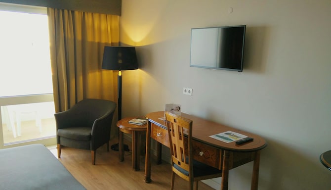 GOLDEN TULIP PORTO GAIA HOTEL AND SPA - Golden Tulip Porto Gaia Hotel & SPA - Superior Room