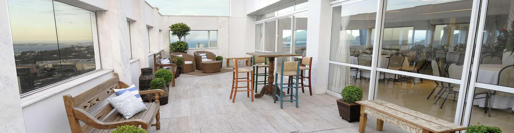 Golden Tulip Porto Vitoria - Sky Lounge