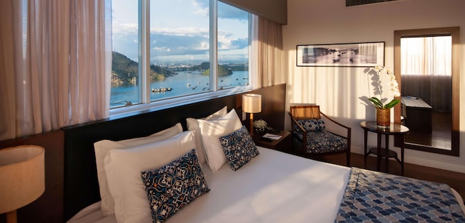 Golden Tulip Porto Vitoria - Executive Room Queen Bed