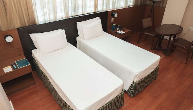 Golden Tulip Porto Vitoria - PNE 2 TWIN BEDS