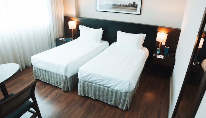 Golden Tulip Porto Vitoria - DELUXE 3 TWIN BEDS