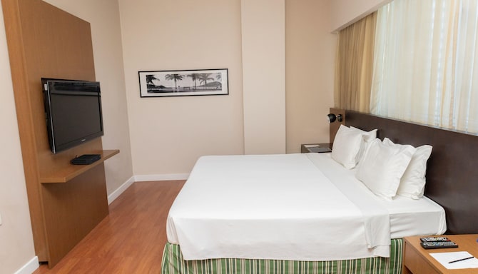 Golden Tulip Porto Vitoria - PNE