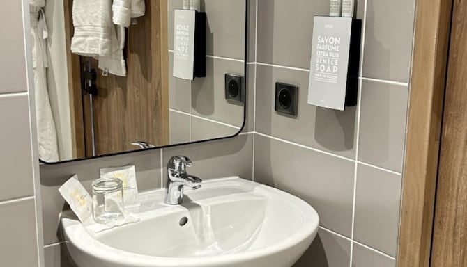 GOLDEN TULIP REIMS - CS