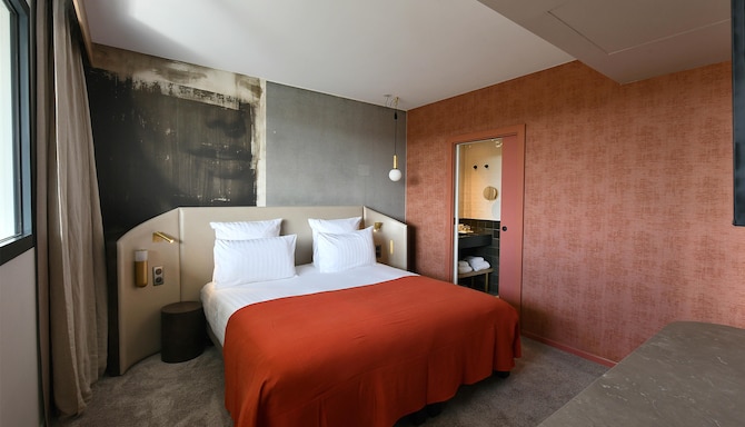 GOLDEN TULIP REIMS - JKSD