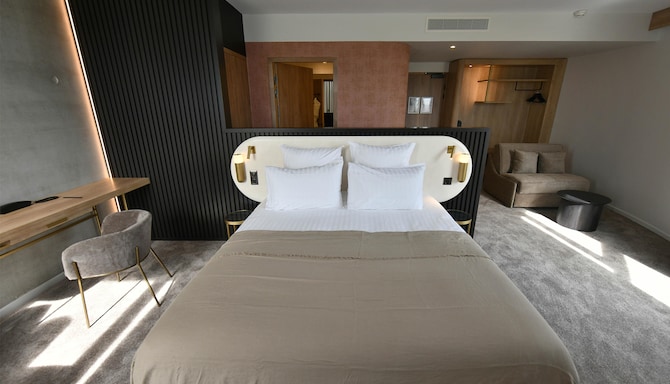 GOLDEN TULIP REIMS - FDKSB