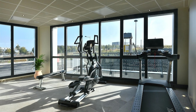 GOLDEN TULIP REIMS - dumbbells