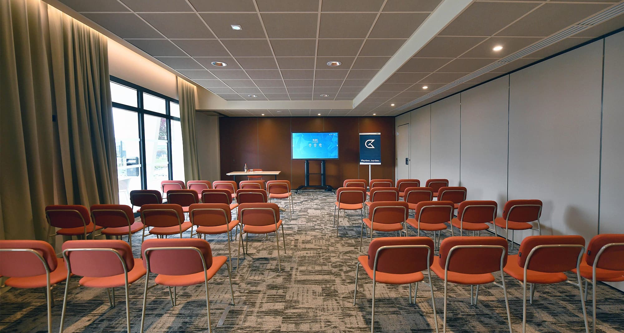 GOLDEN TULIP REIMS - iocenters