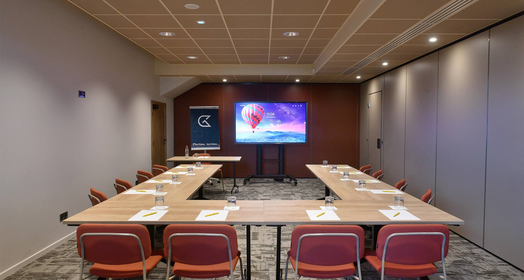 GOLDEN TULIP REIMS - job