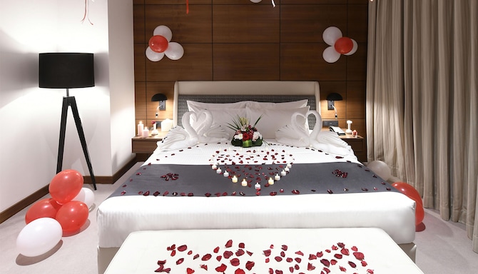 Golden Tulip Riyadh - Guest room amenity