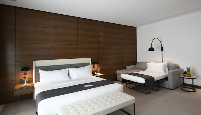 Golden Tulip Riyadh - Guest room