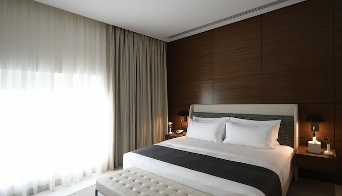 Golden Tulip Riyadh - Guest room