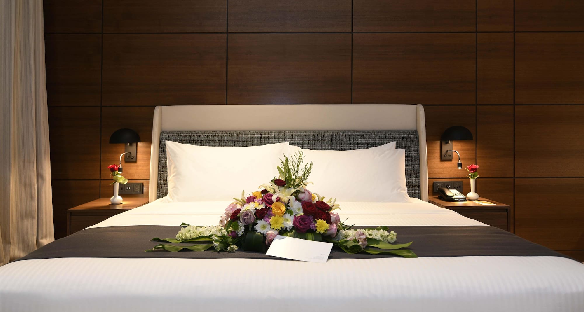 Golden Tulip Riyadh - Guest room