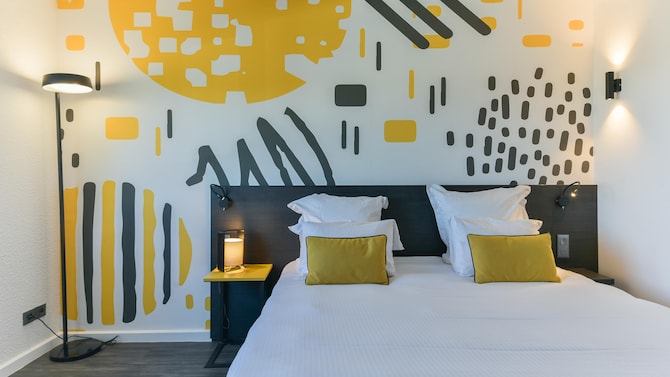 GOLDEN TULIP ROISSY SAINT WITZ - Chambres / Logements