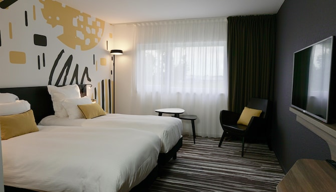 GOLDEN TULIP ROISSY SAINT WITZ