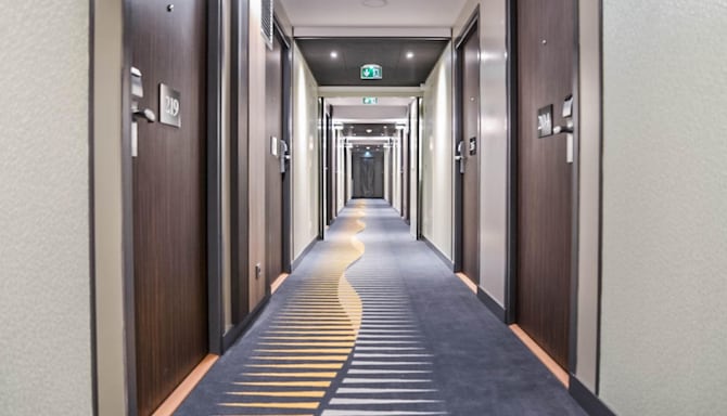 GOLDEN TULIP ROISSY SAINT WITZ