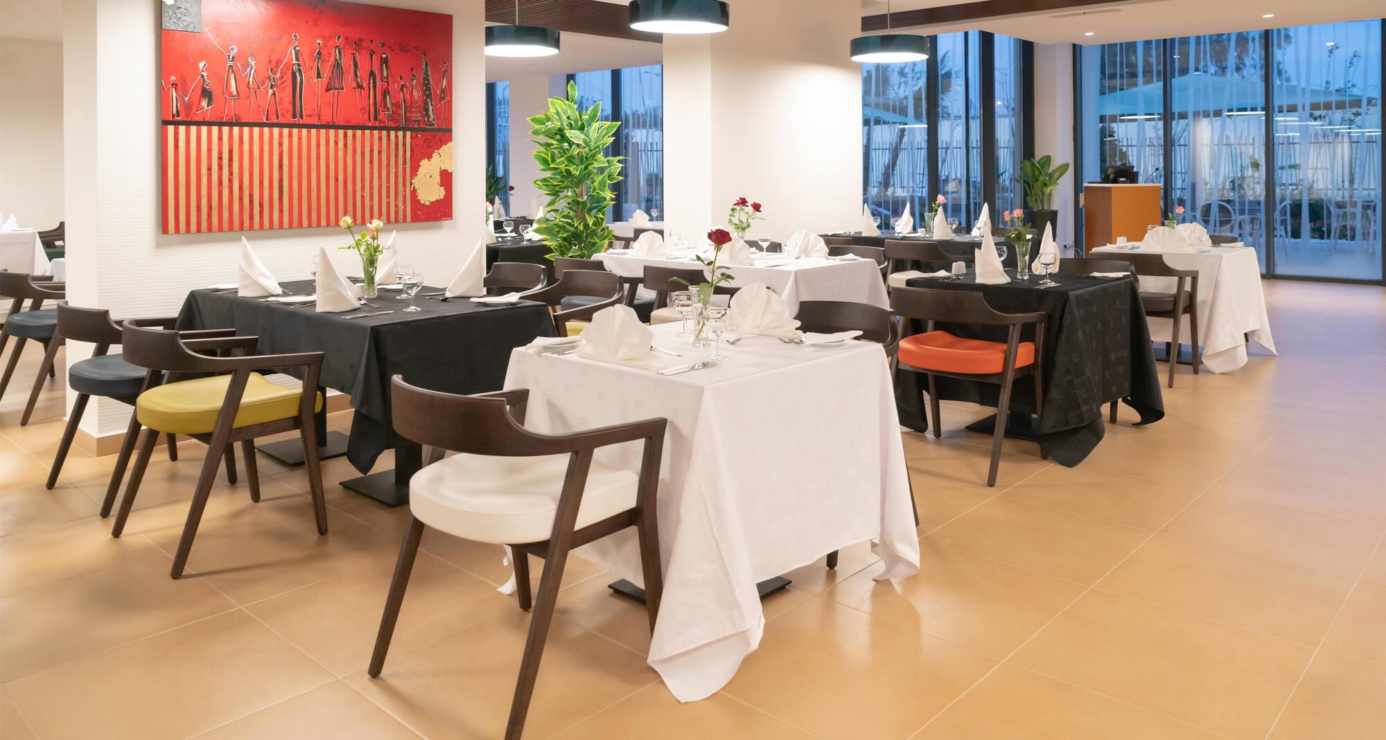 Golden Tulip Royaume - Symphony Restaurant