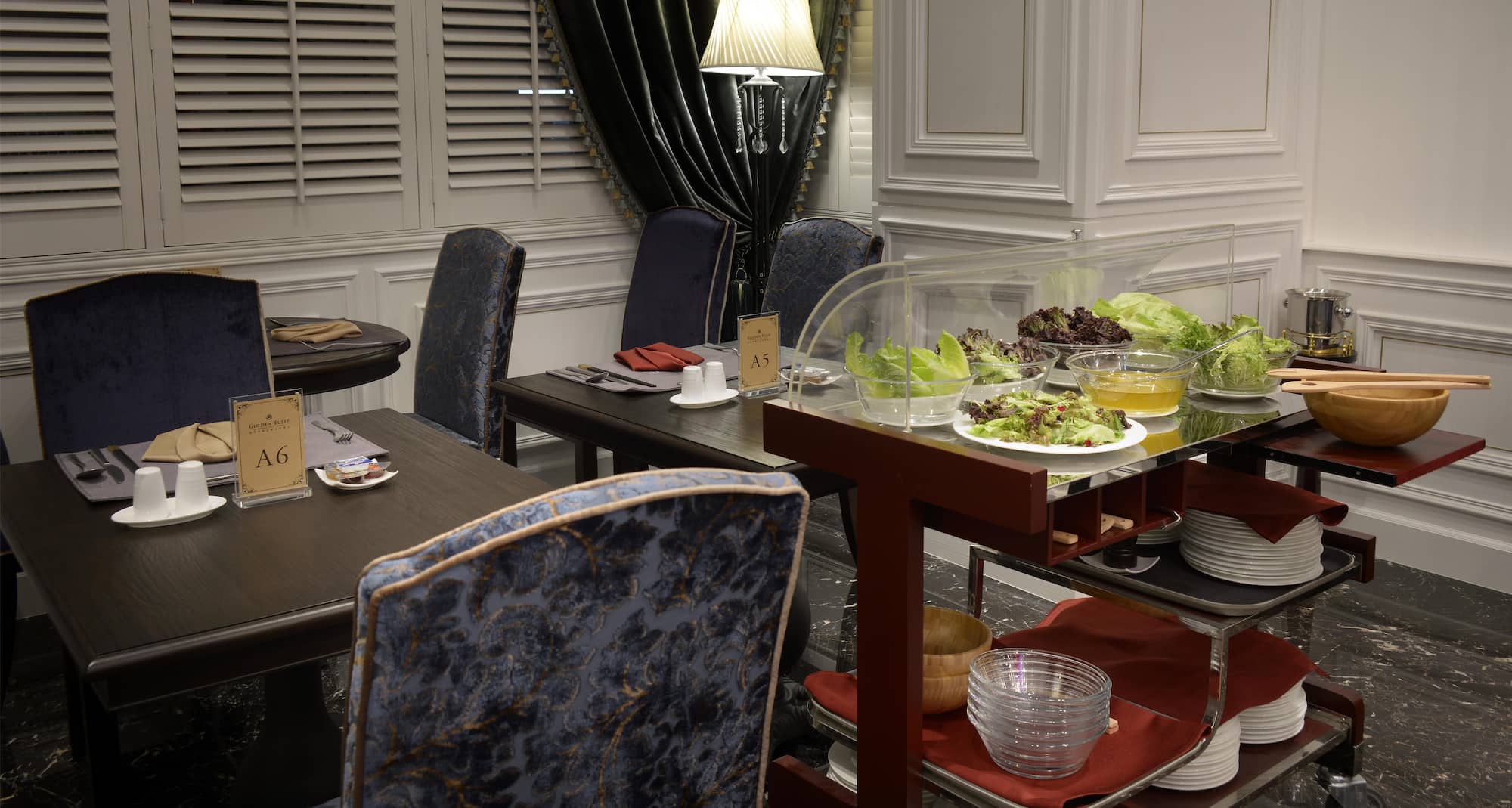 GOLDEN TULIP RS BOUTIQUE HOTEL TAINAN - Table Service