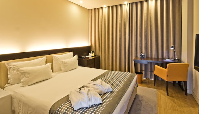 GOLDEN TULIP SAO JOAO DA MADIERA HOTEL - Superior Double Room
