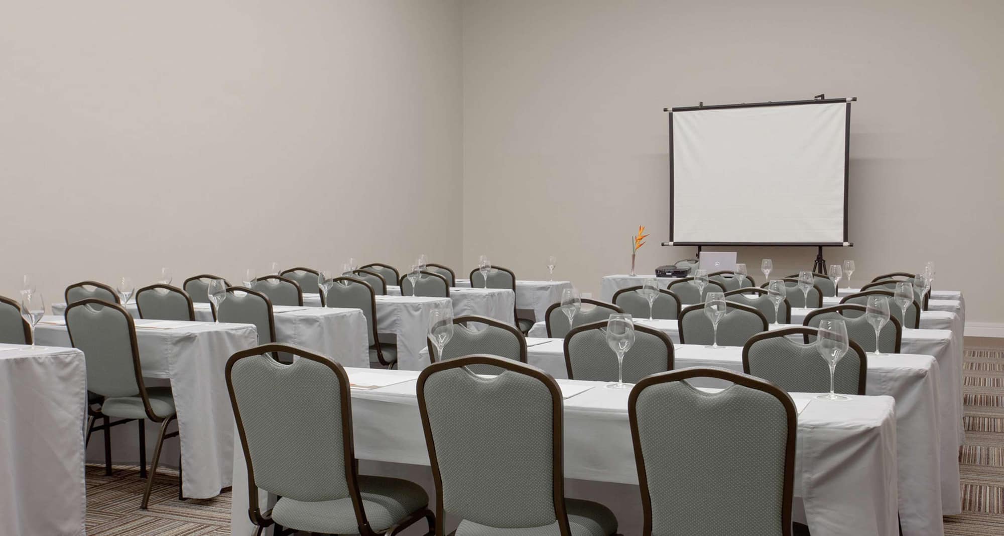 Golden Tulip Sao Jose Dos Campos - Meeting Room