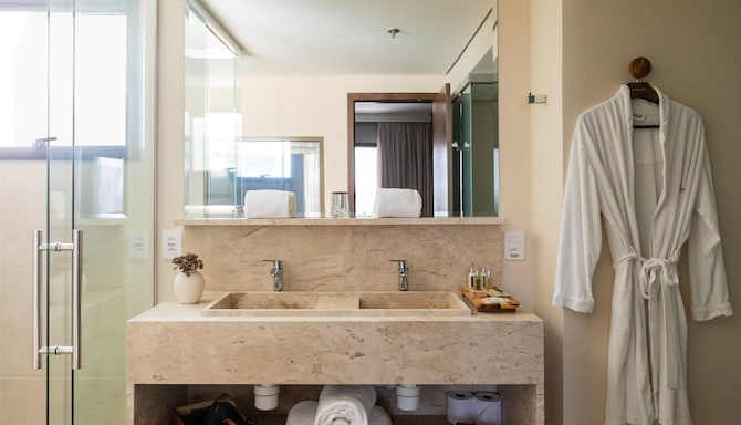 Golden Tulip Sao Jose Dos Campos - COLINAS