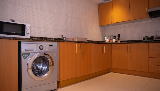 Golden Tulip Sharjah - جناح مطبخ / مطبخ صغير