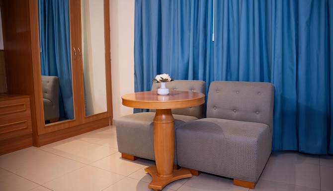 Golden Tulip Sharjah - جناح